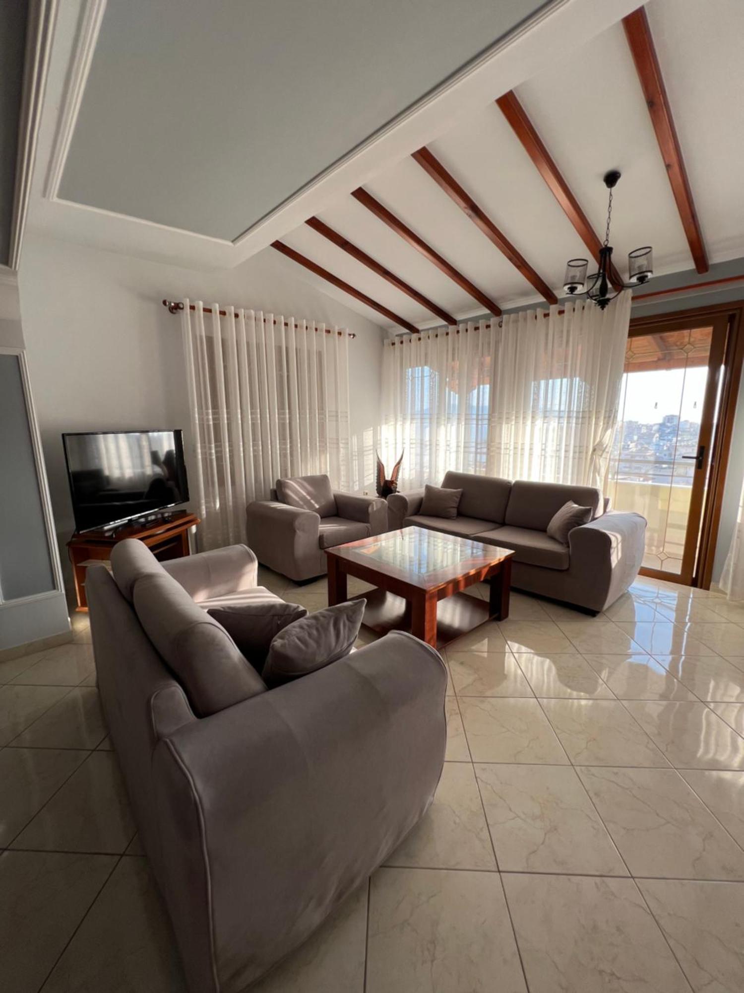 Villa Mirjan Sarande Luaran gambar