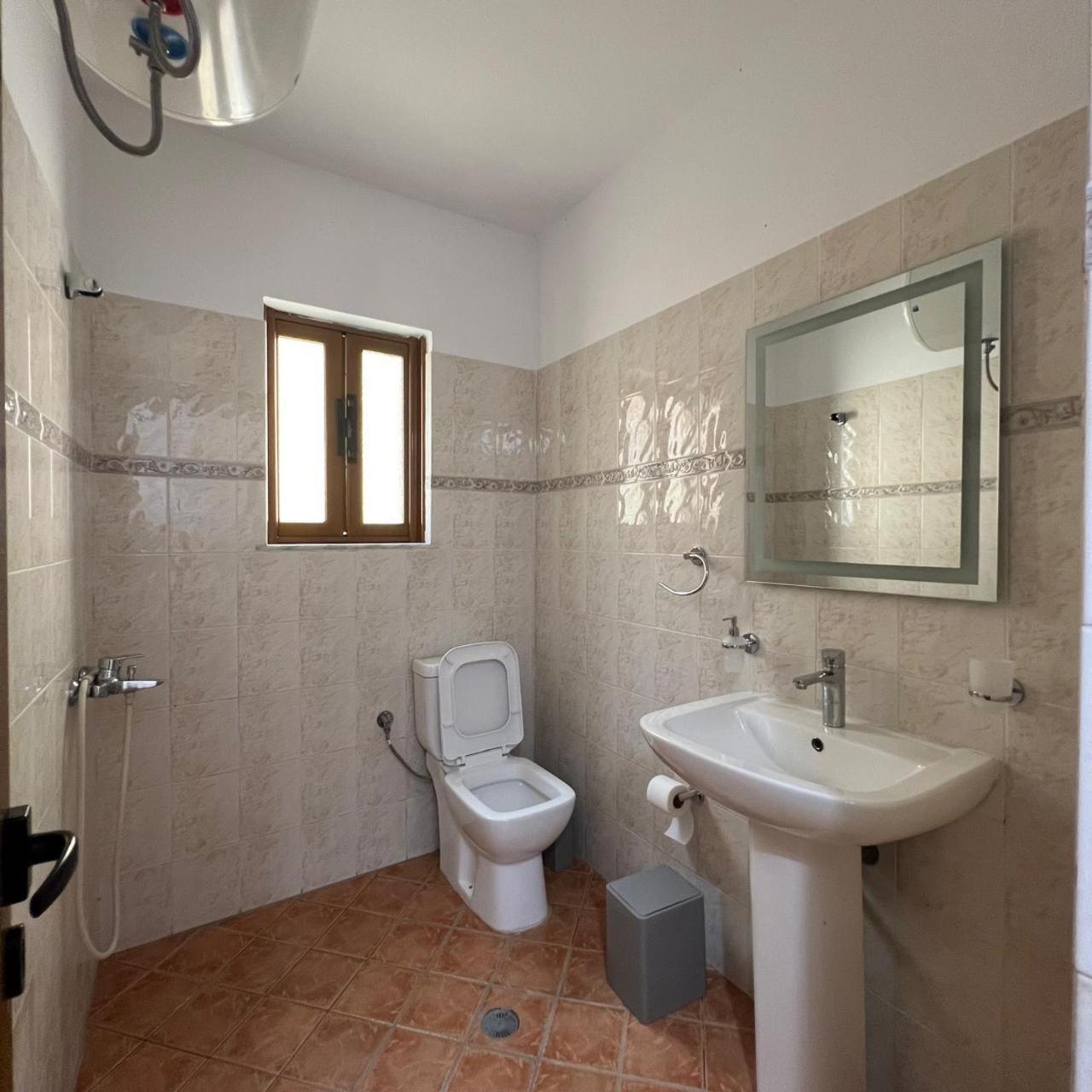 Villa Mirjan Sarande Luaran gambar